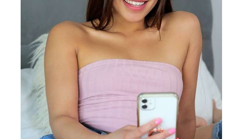 Parla con Valentina al Telefono Erotico
